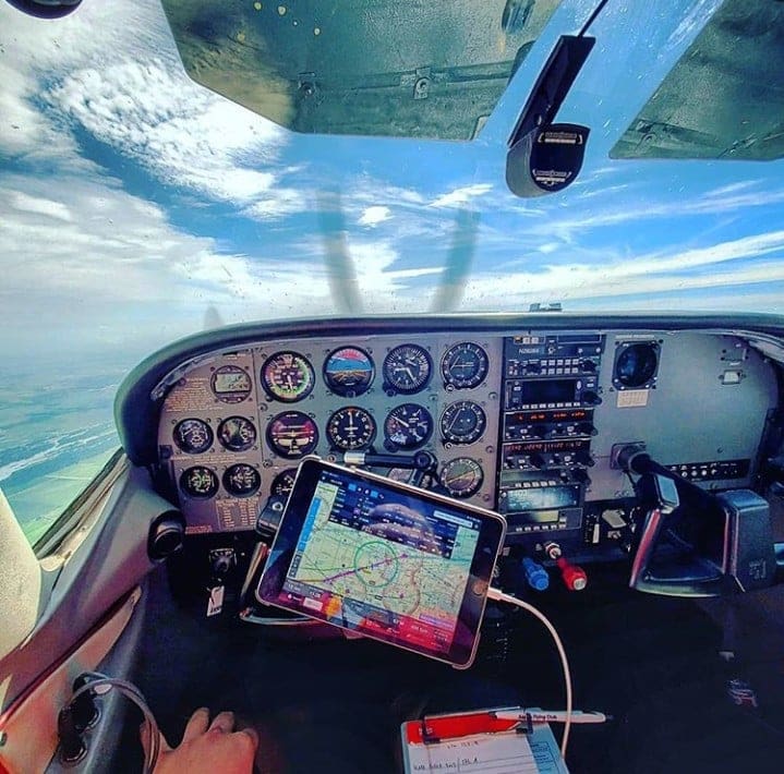 Best iPad for Aviation Use Elite Pilots Buying Guide for Cockpit iPads.